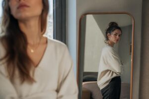Psychologie des Neids: Warum dieses Gefühl nicht nur schlecht ist und etwas Wichtiges verraten kann